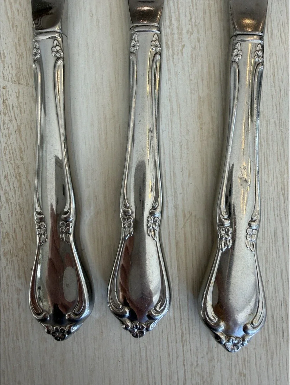 Oneidacraft Deluxe Stainless Chateau Dinner Knives Set Of 3